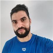 Profesor de diversas areas del conocimiento ofrece clases